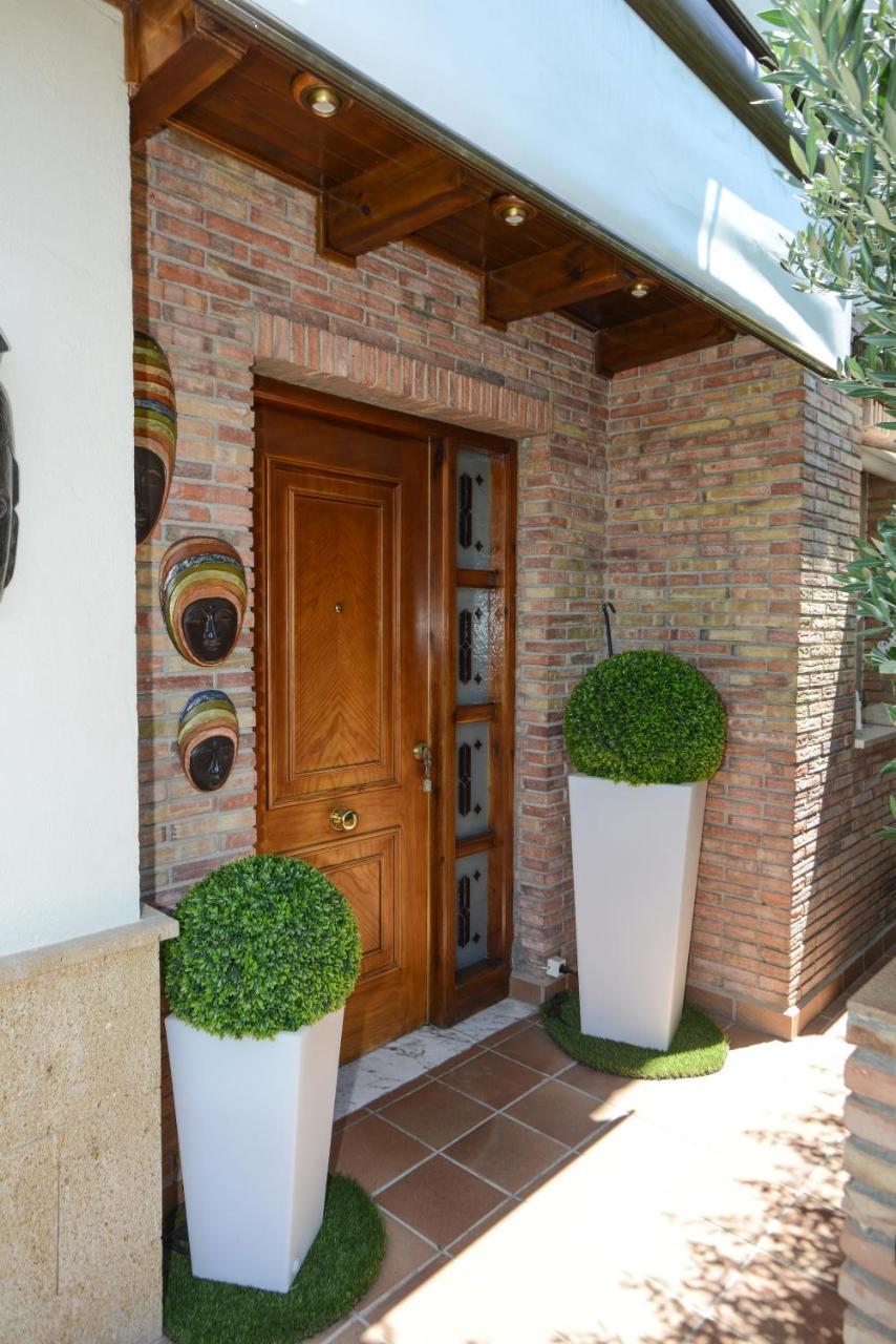 Apartamentos Turisticos Tronca Luxury Granada Exterior foto