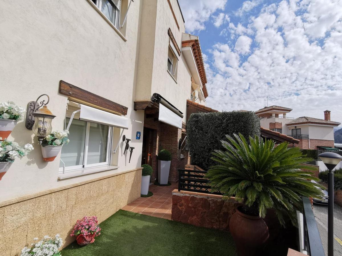 Apartamentos Turisticos Tronca Luxury Granada Exterior foto